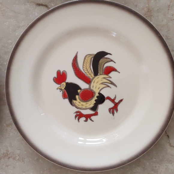 Lot of 5 Metlox California Poppytrail Red Rooster Salad Plates and Dessert Bowls - Picture 4 of 15